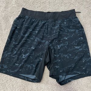 Men’s lululemon pacebreaker linerless 7’’ size large